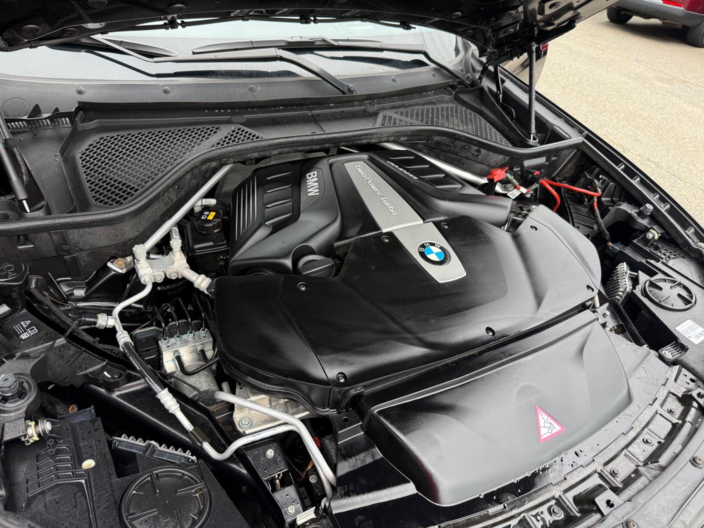 2019 BMW X6 Image 24
