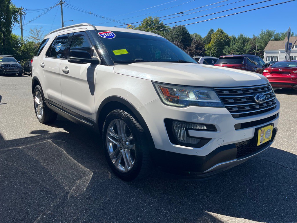 2017 Ford Explorer Image 4