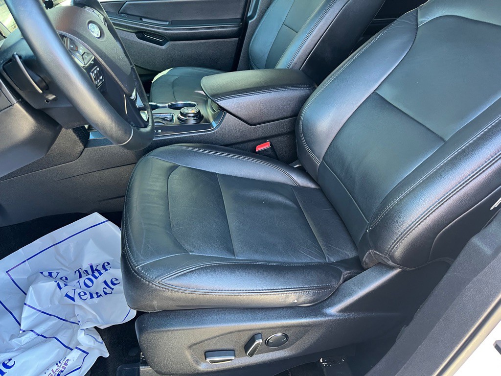 2017 Ford Explorer Image 11
