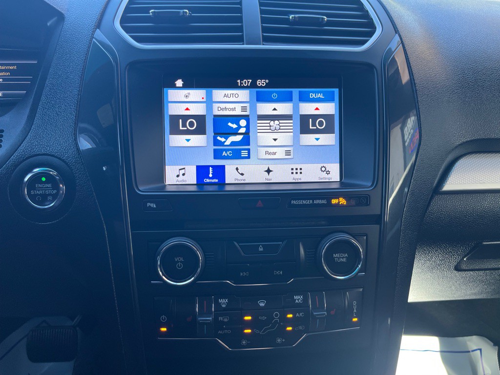 2017 Ford Explorer Image 15
