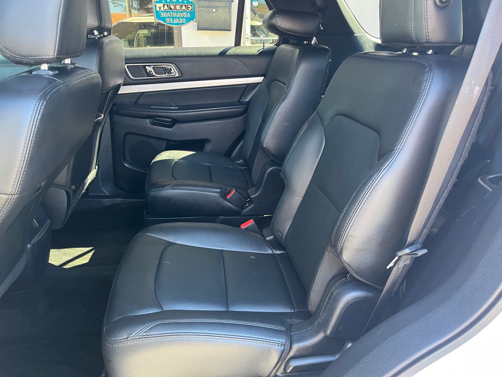 2017 Ford Explorer Image 22