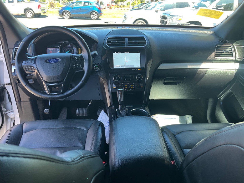 2017 Ford Explorer Image 24
