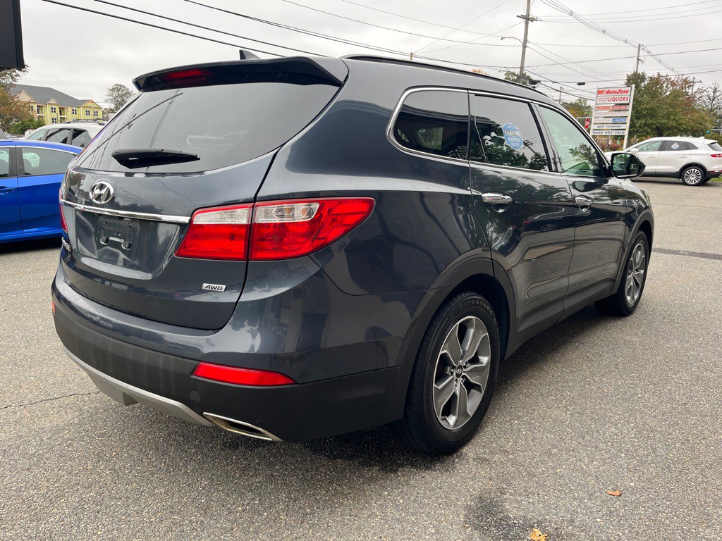 2015 Hyundai Santa Fe Image 3