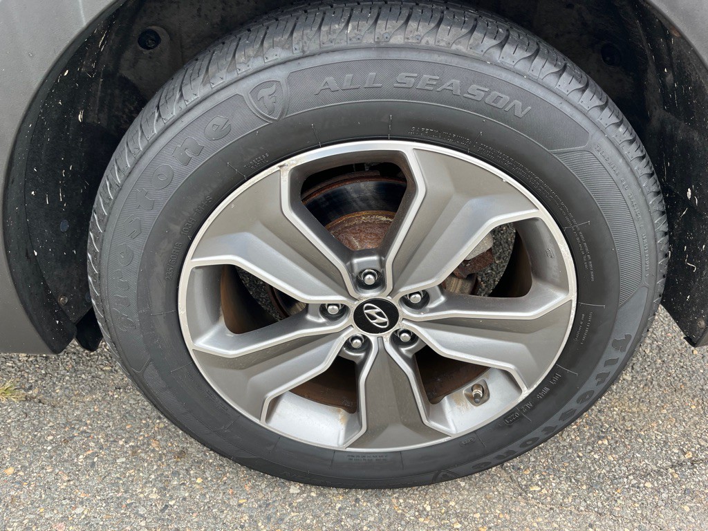 2015 Hyundai Santa Fe Image 7