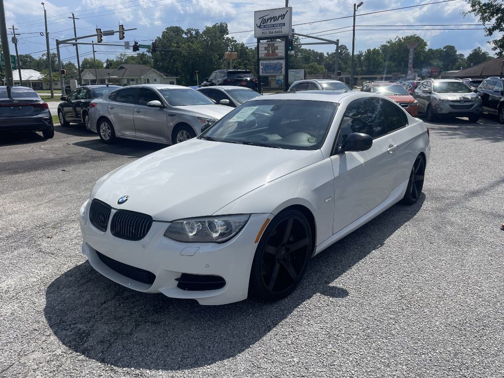 2012 BMW 3 Series Image 1
