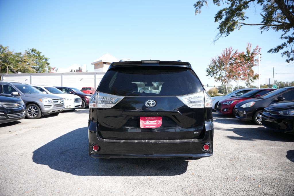2018 Toyota Sienna Image 5