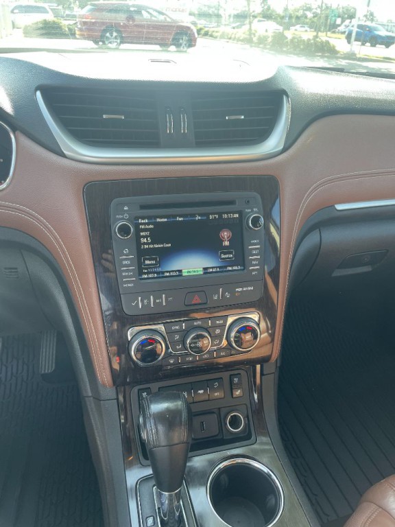 2017 Chevrolet Traverse Image 8