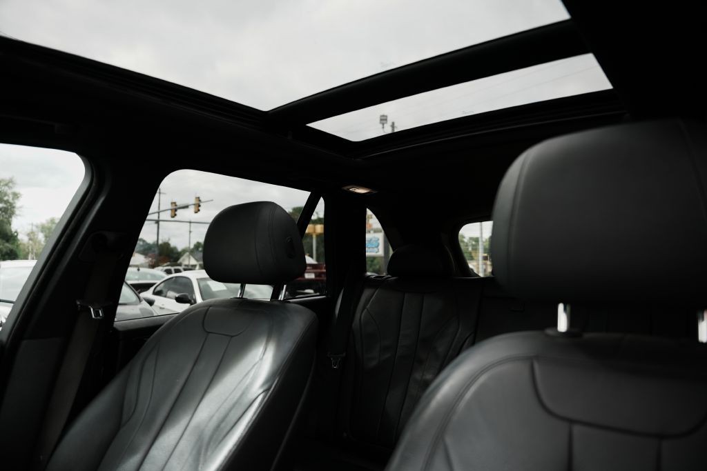 2017 BMW X5 Image 18