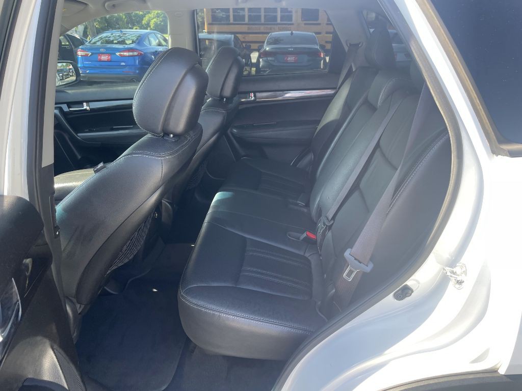 2013 Kia Sorento Image 10