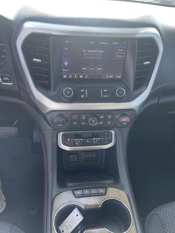 2021 GMC Acadia Image 8