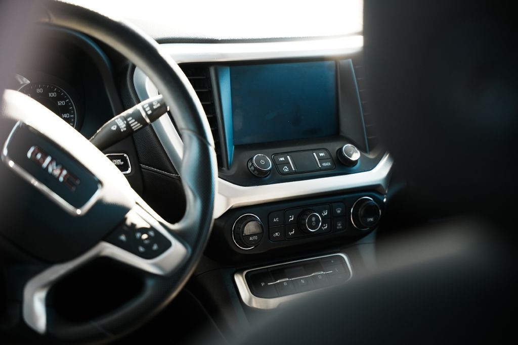 2021 GMC Acadia Image 13