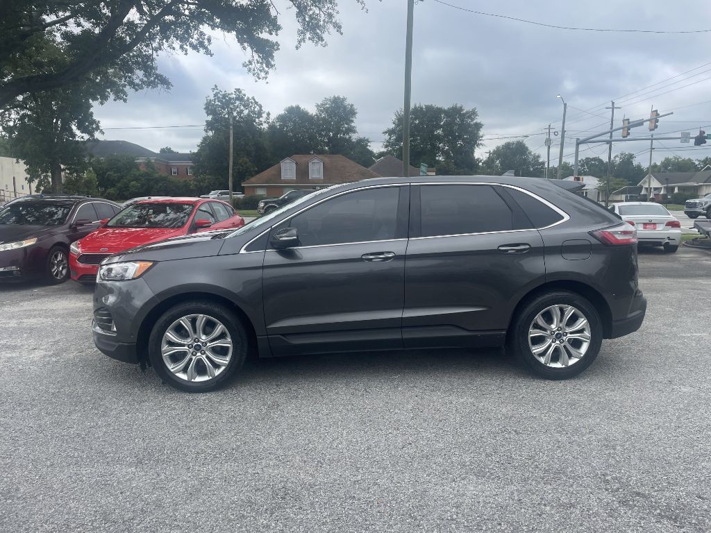 2020 Ford Edge Image 2