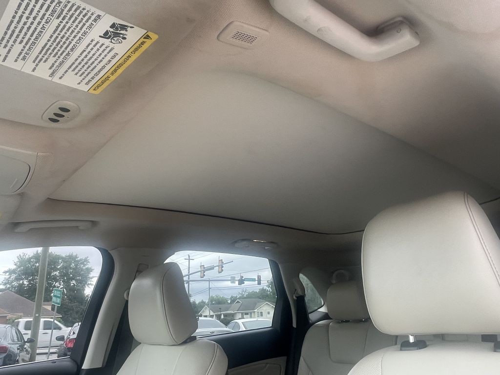 2020 Ford Edge Image 11