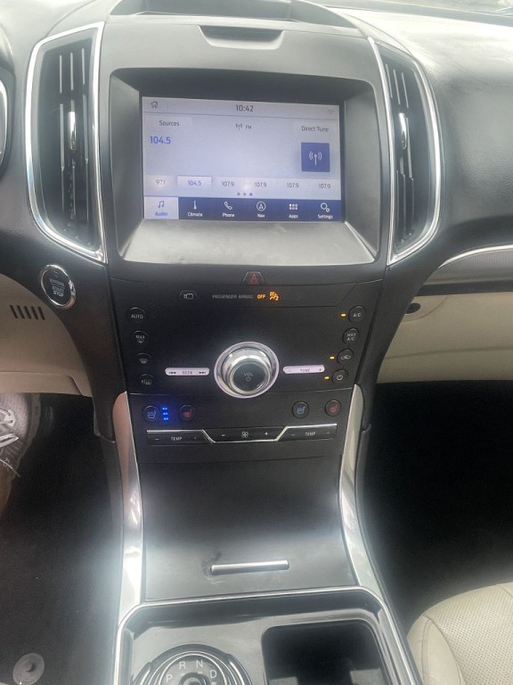 2020 Ford Edge Image 13