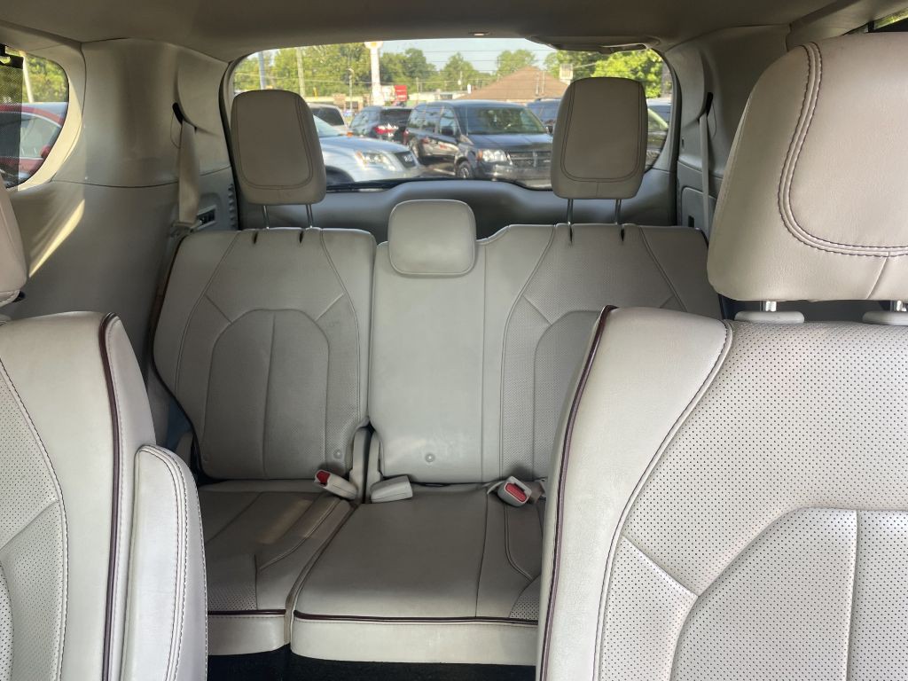 2019 Chrysler Pacifica Image 12