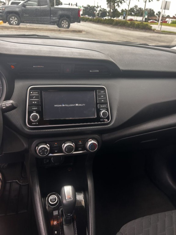 2022 Nissan Kicks Image 7