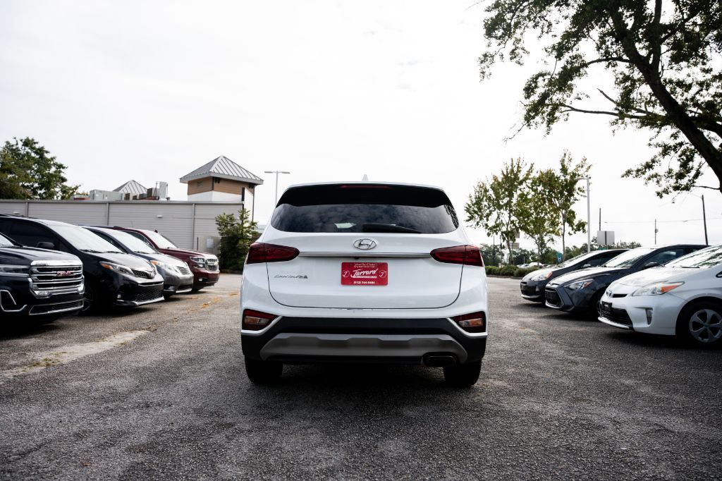 2020 Hyundai Santa Fe Image 4
