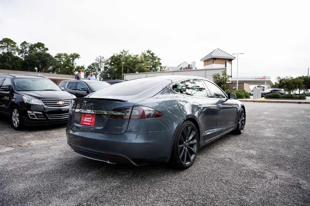 2013 Tesla Model S Image 6