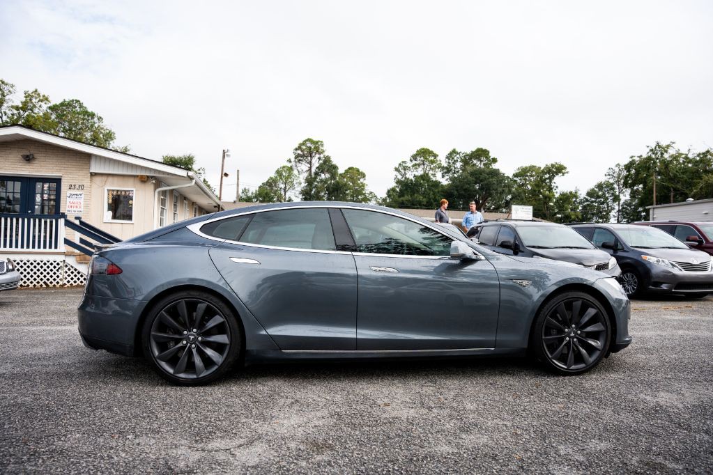 2013 Tesla Model S Image 7