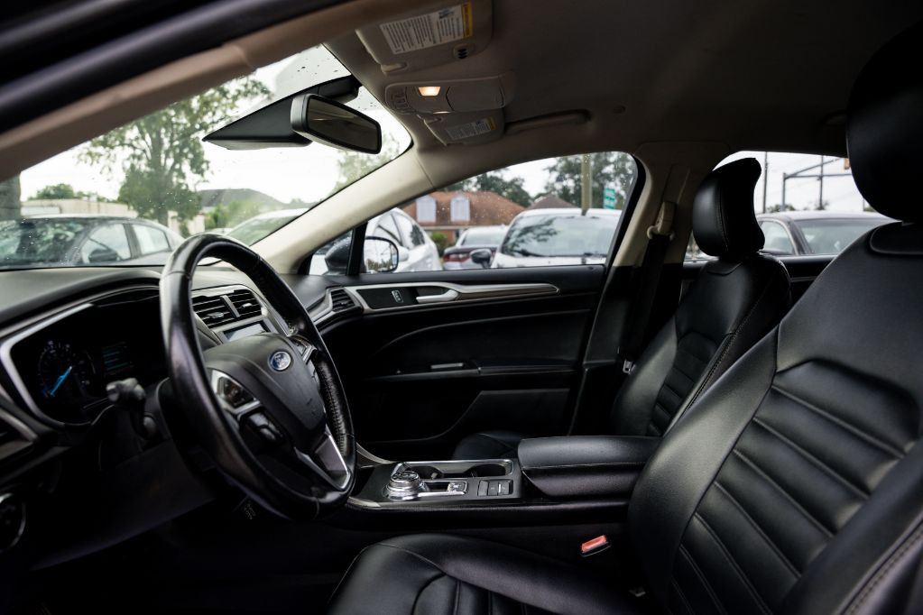 2019 Ford Fusion Image 10