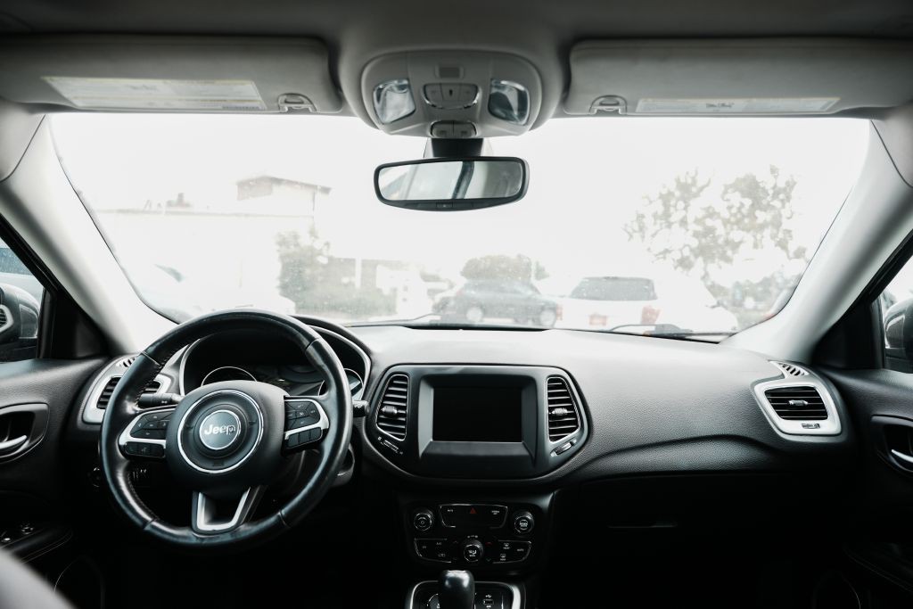 2018 Jeep Compass Image 10