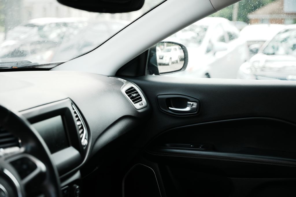 2018 Jeep Compass Image 14