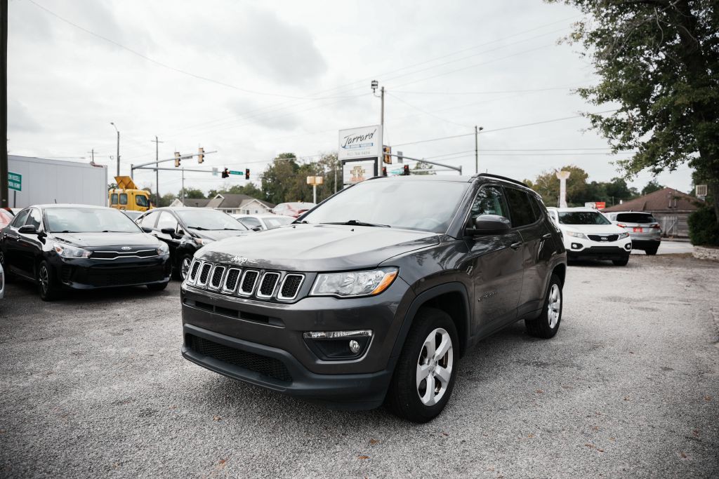 2018 Jeep Compass Image 1