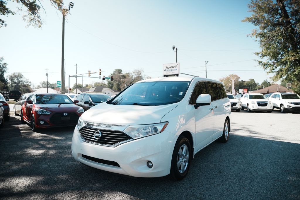 2015 Nissan Quest Image 1