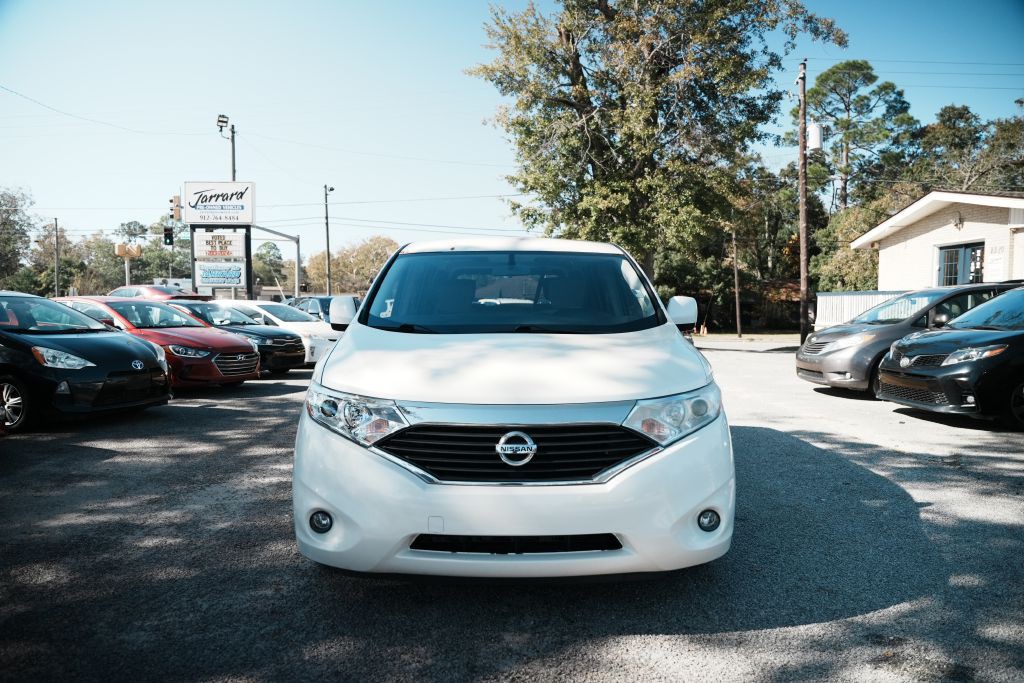 2015 Nissan Quest Image 8