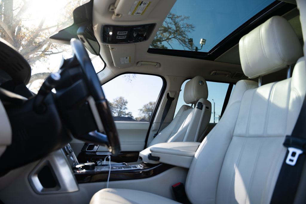 2016 Land Rover Range Rover Image 9