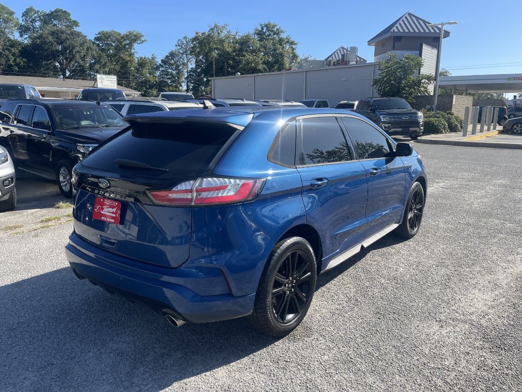 2021 Ford Edge Image 2