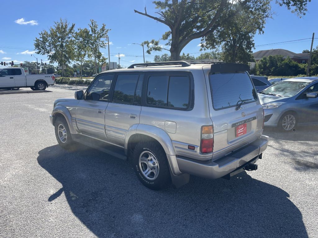 1997 Lexus LX Image 4