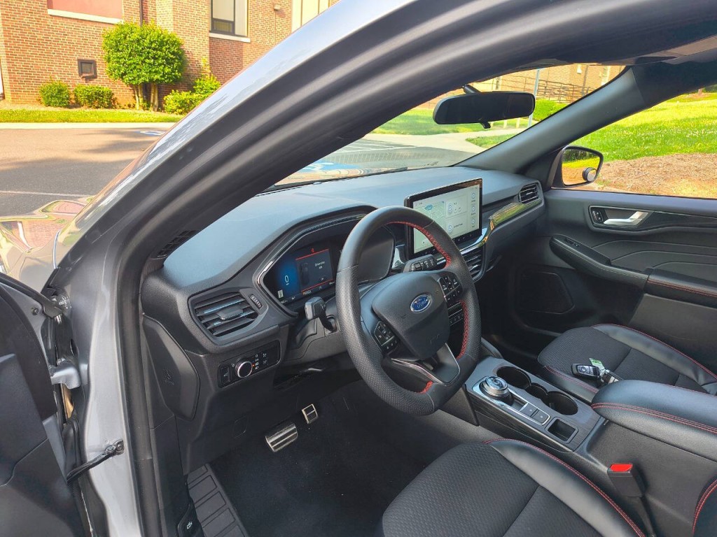 2023 Ford Escape Image 12