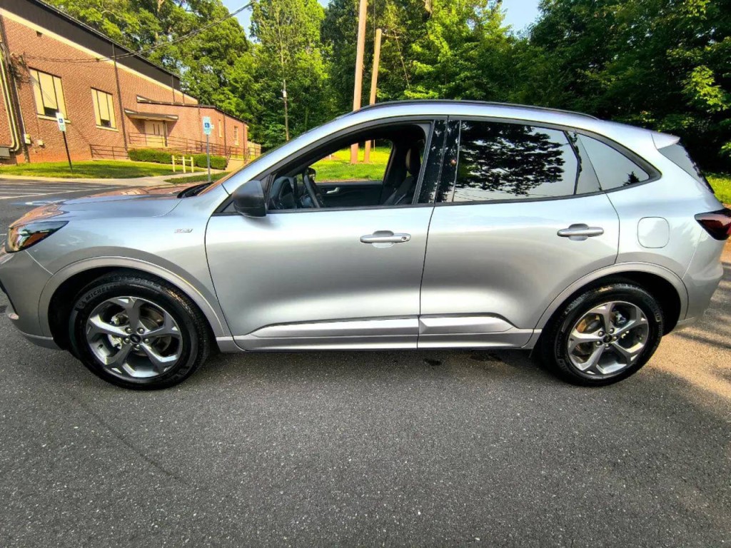 2023 Ford Escape Image 4
