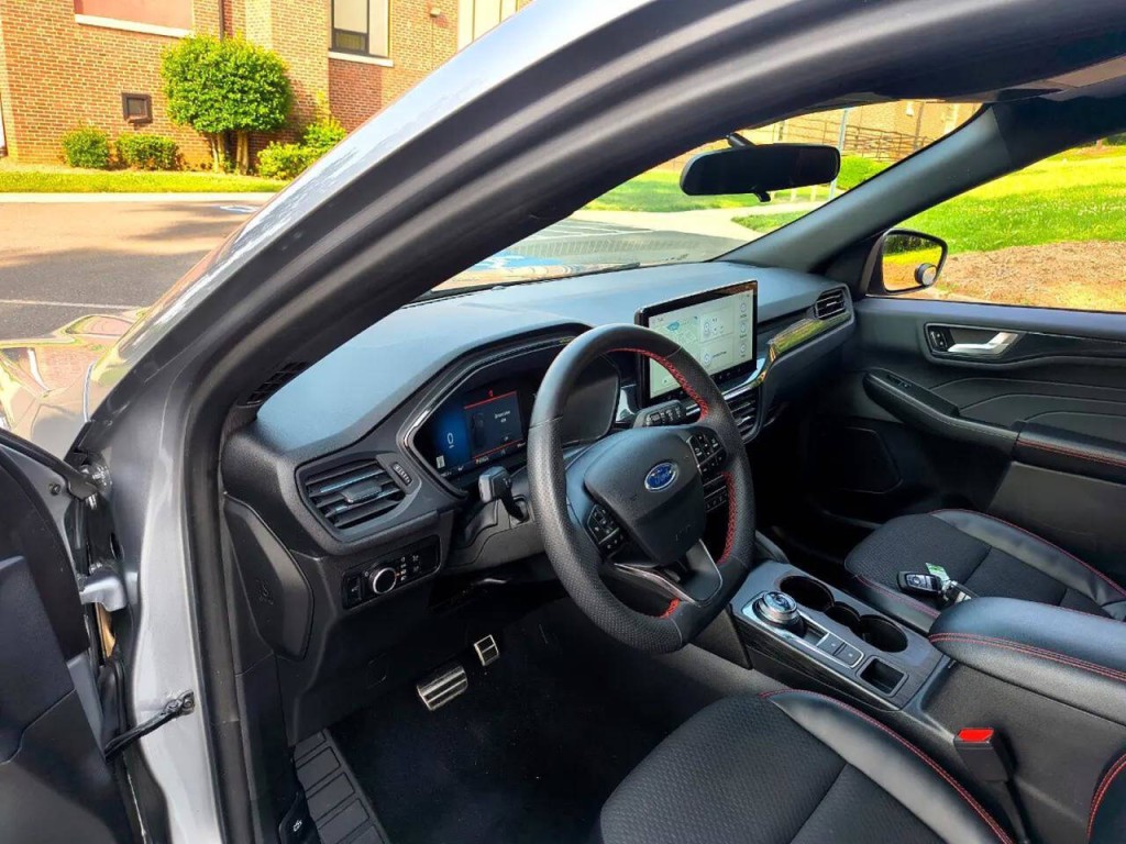 2023 Ford Escape Image 12