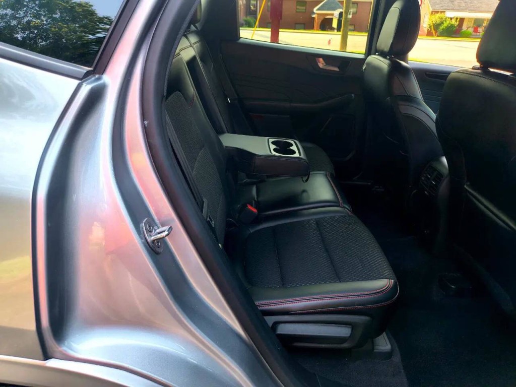 2023 Ford Escape Image 31