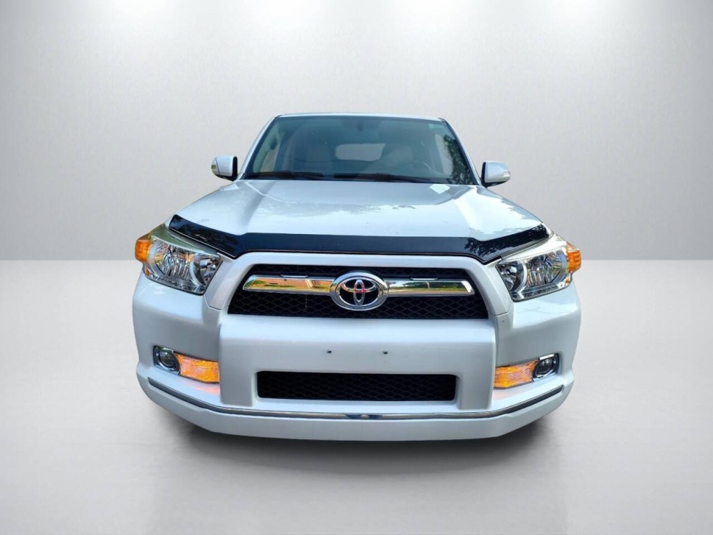 2011 Toyota 4Runner Image 2