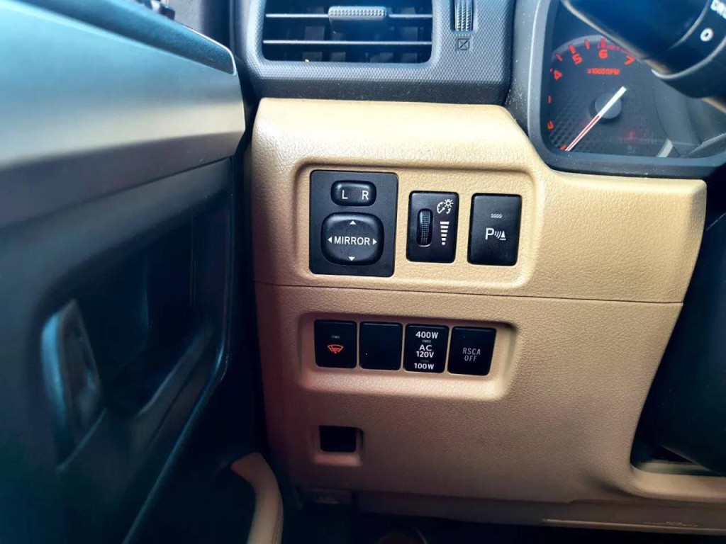 2011 Toyota 4Runner Image 14