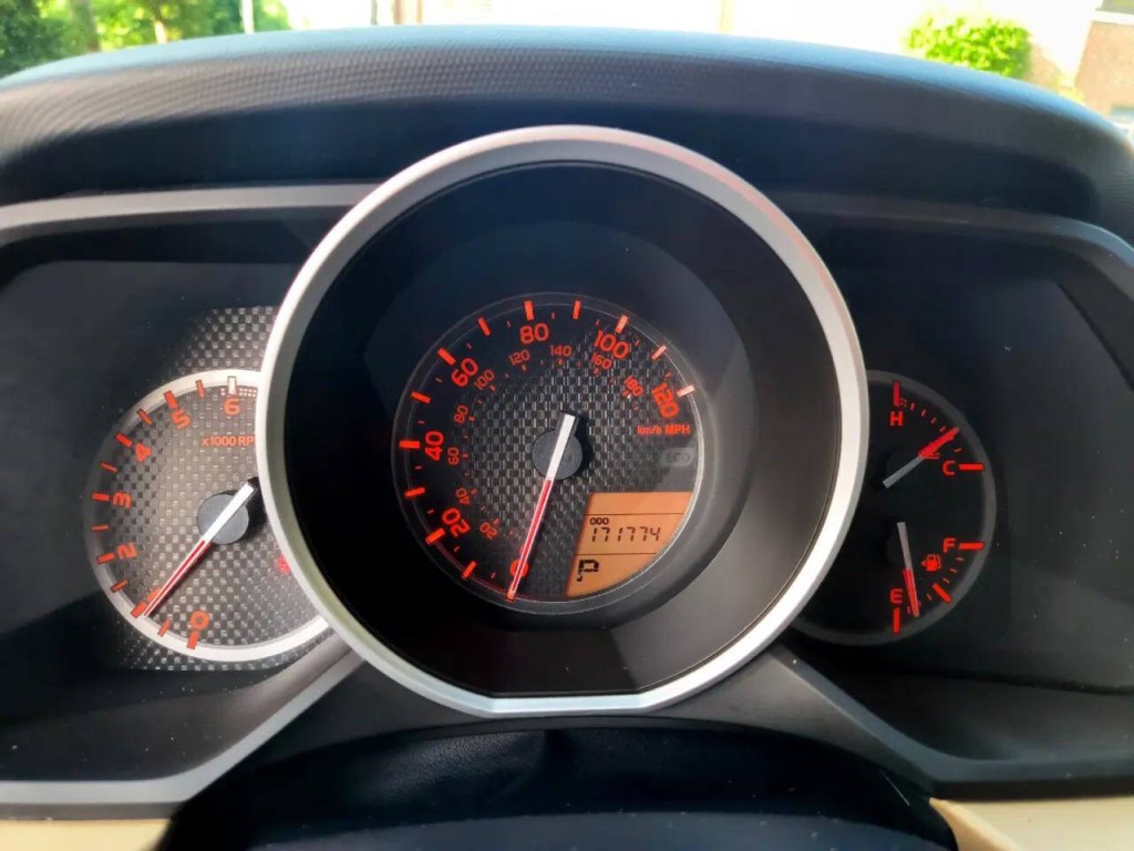 2011 Toyota 4Runner Image 18