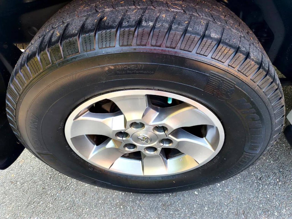 2011 Toyota 4Runner Image 35
