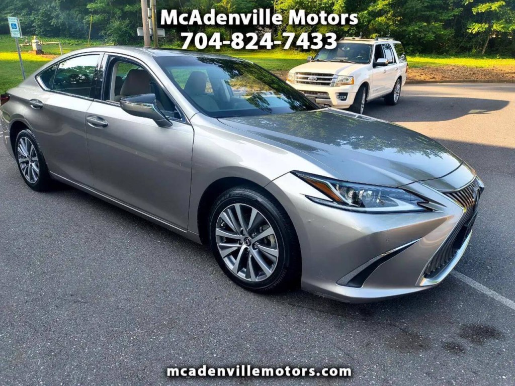 2020 Lexus ES 350 Image 1