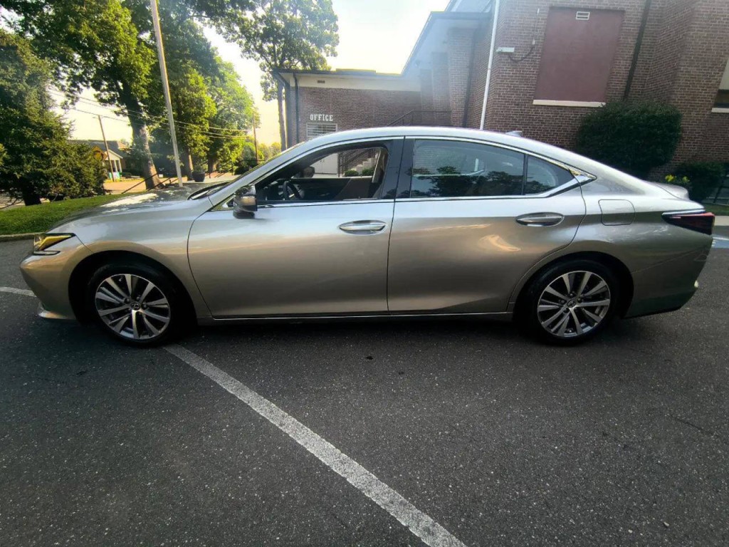2020 Lexus ES 350 Image 4