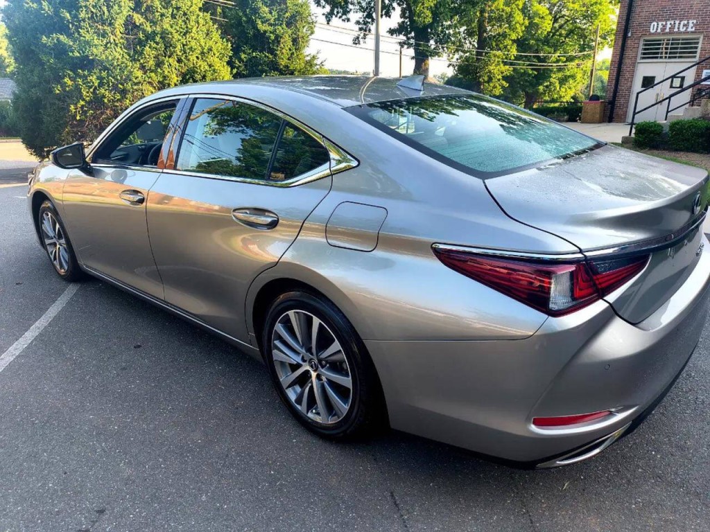 2020 Lexus ES 350 Image 5
