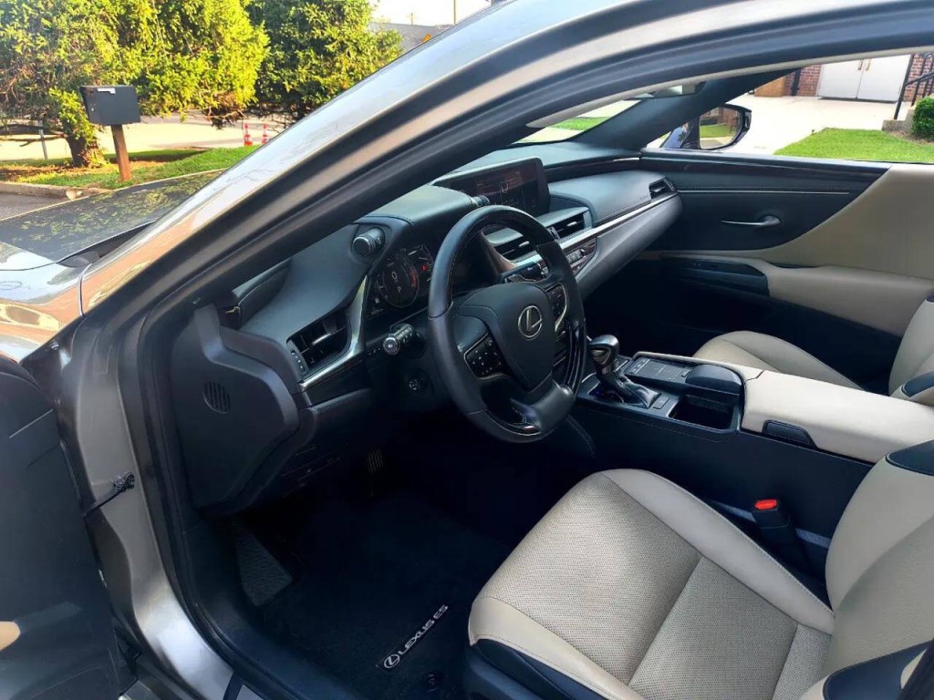 2020 Lexus ES 350 Image 13