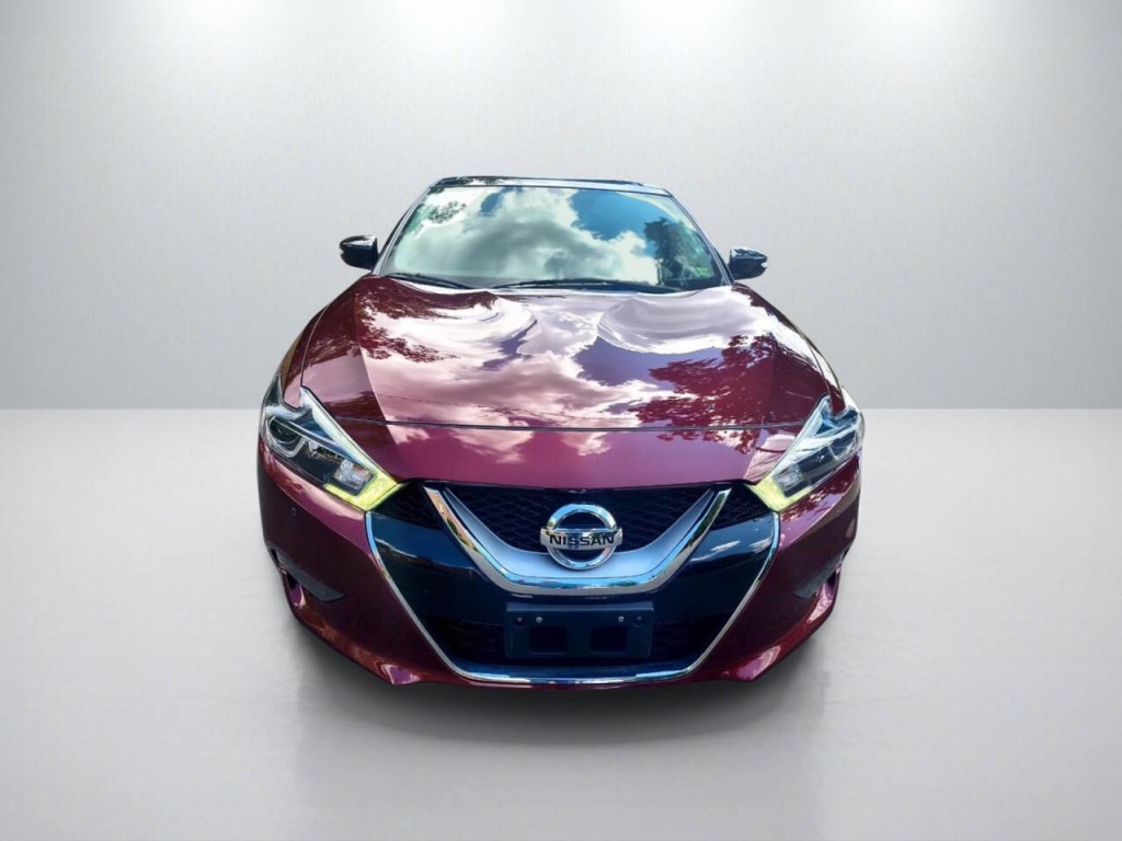 2017 Nissan Maxima Image 2