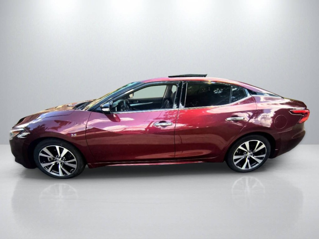 2017 Nissan Maxima Image 4