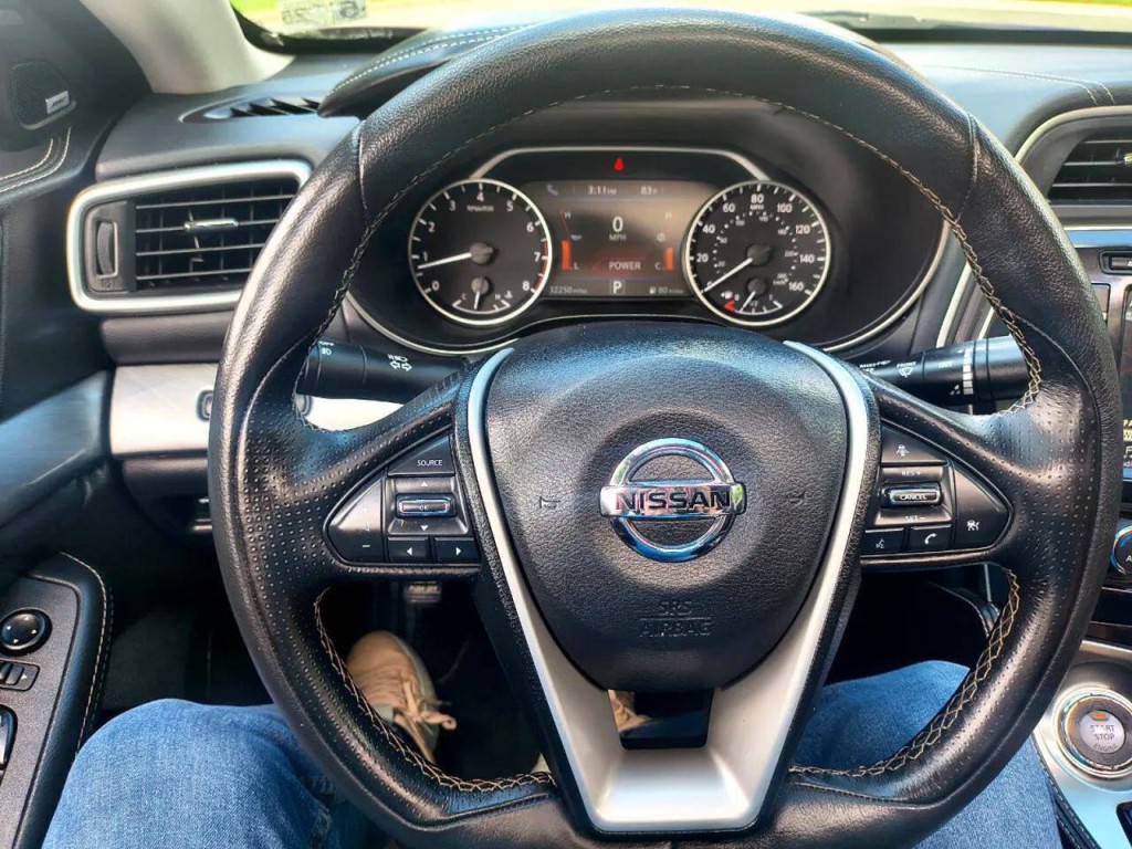 2017 Nissan Maxima Image 15