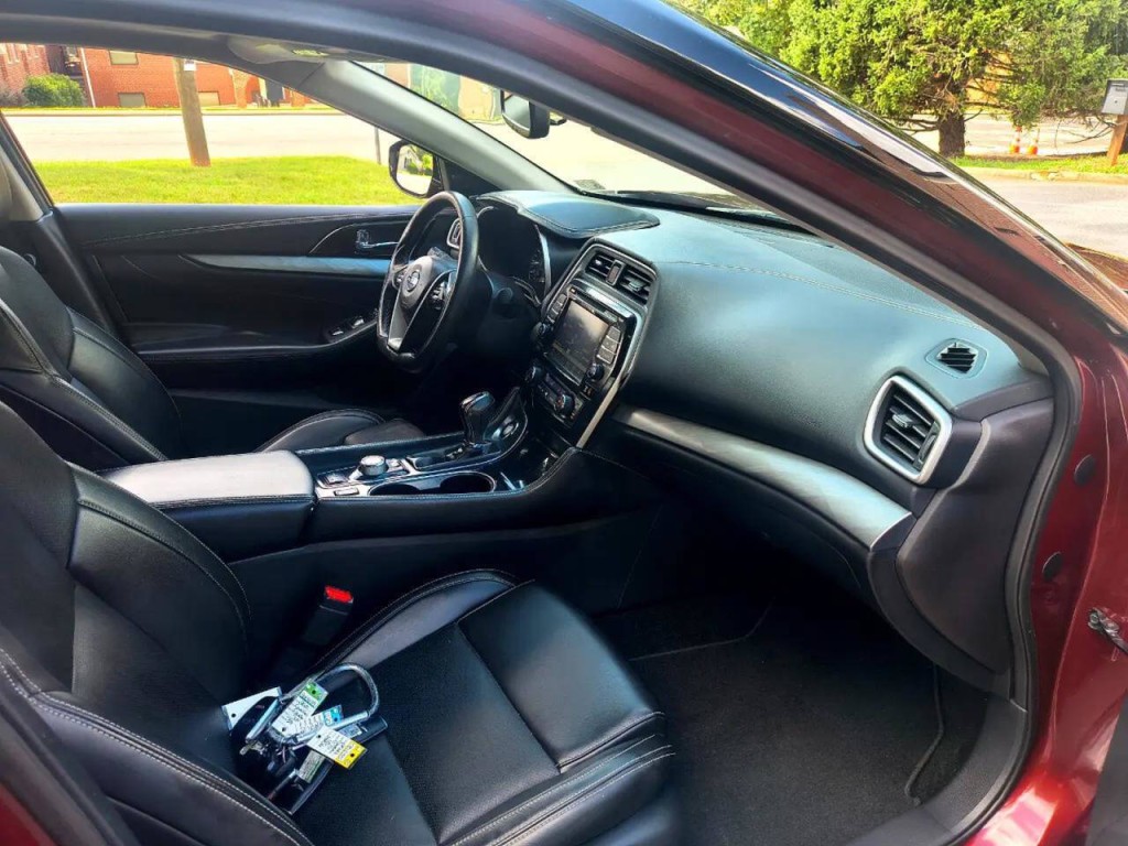 2017 Nissan Maxima Image 29