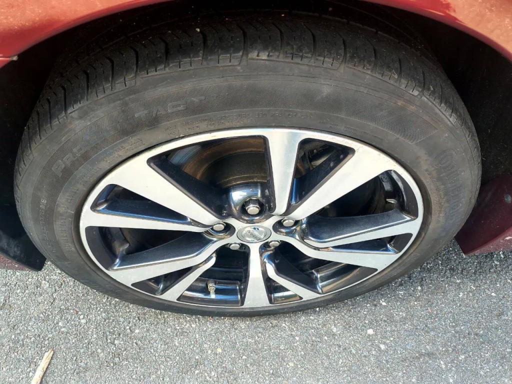2017 Nissan Maxima Image 34