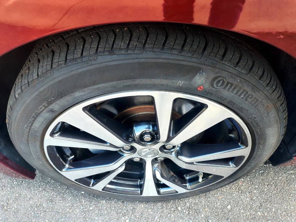 2017 Nissan Maxima Image 36